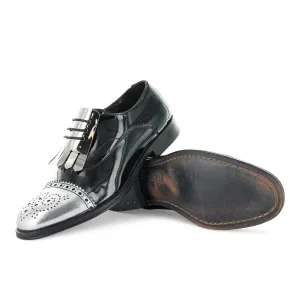 15537 - Black Brogue With Silver Fringe