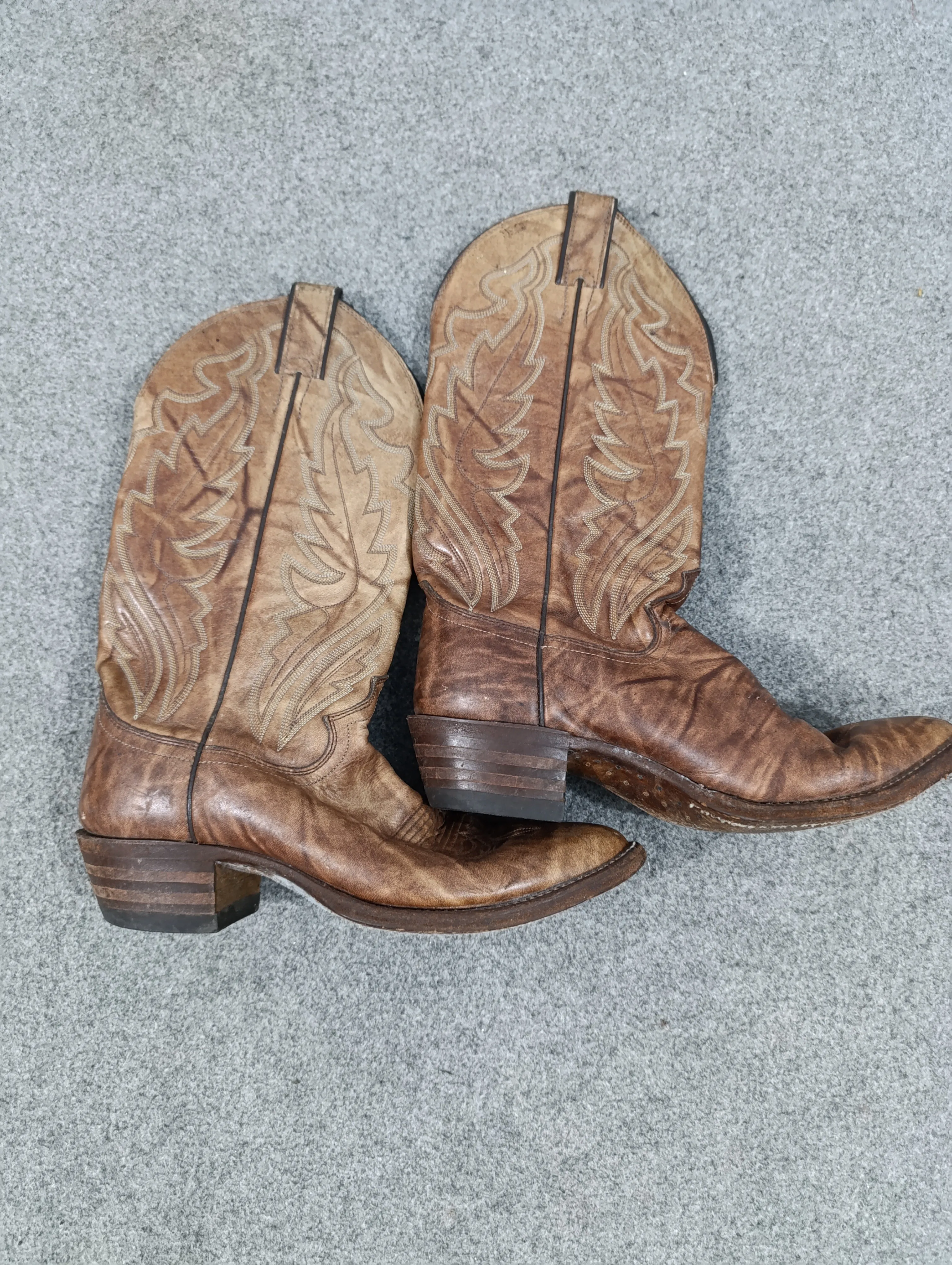 #225 Vintage Cow Boy Boots -15