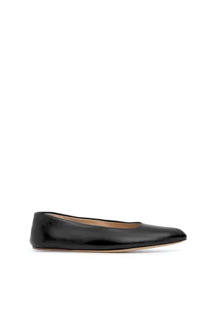 Andre Ballerina Flat Shoe in Black Leather