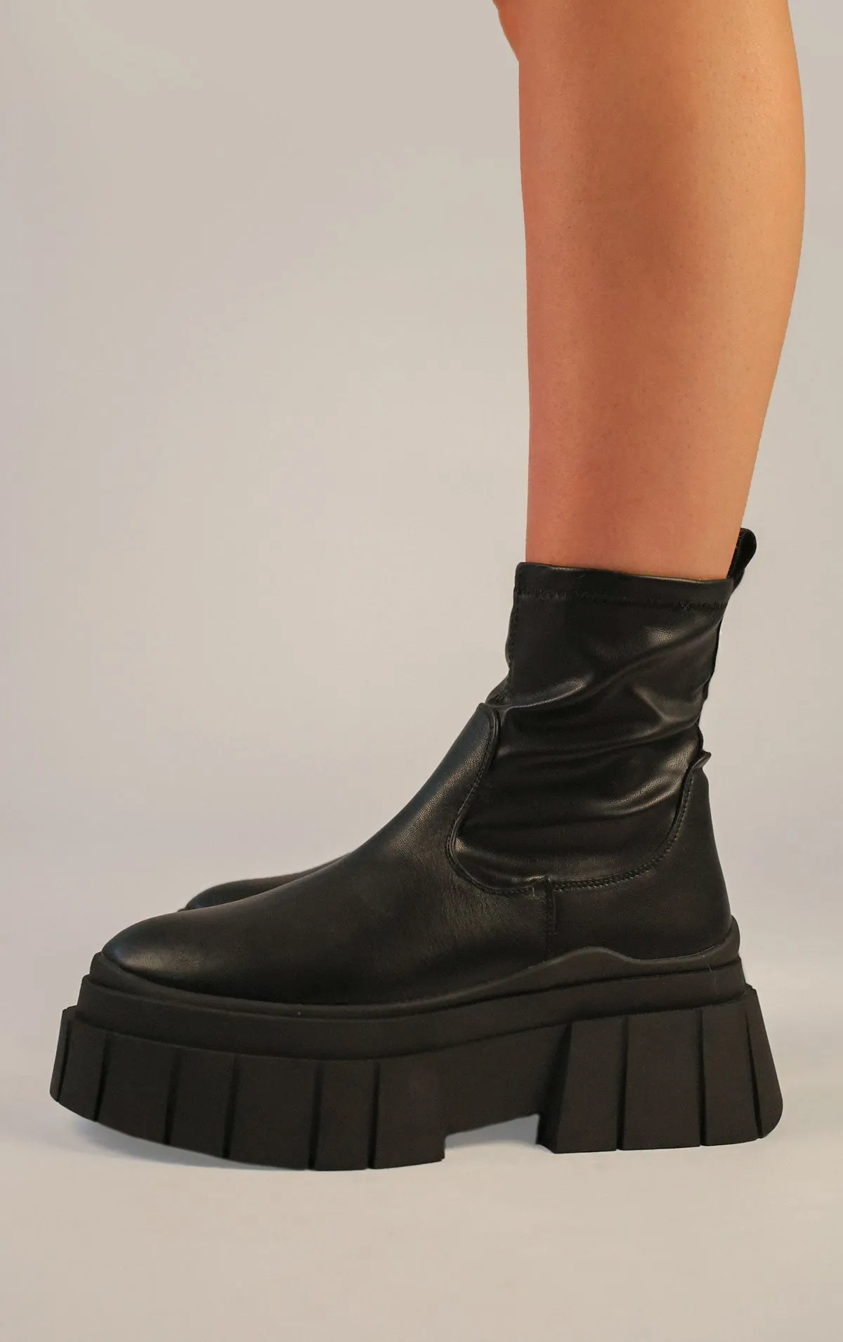 Black PU Leather Chunky Platform Chelsea Ankle Boot