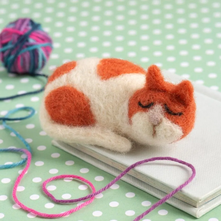 Cat Brooch Needle Felting Kit