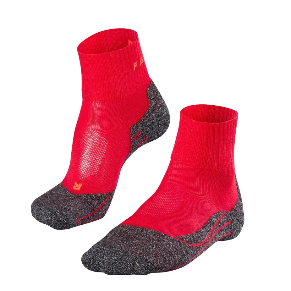 Falke TK2 Short Cool Women&#x27;s Trekking Socks Rose | Buy Falke TK2 Short Cool Women&#x27;s Trekking Socks Rose here | Outnorth