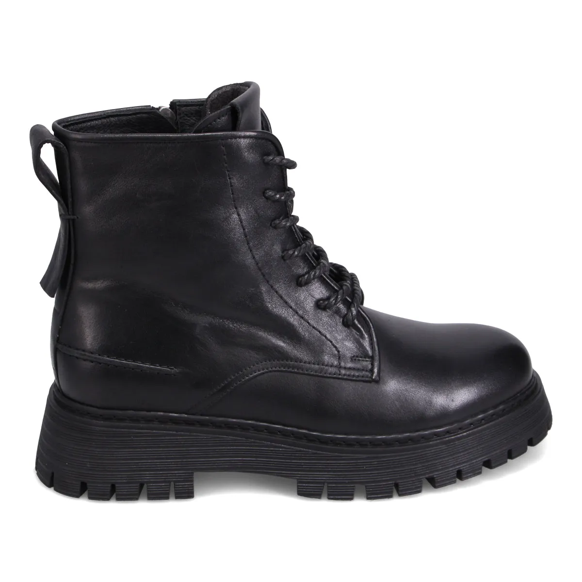 Genesis Lace-Up Boot