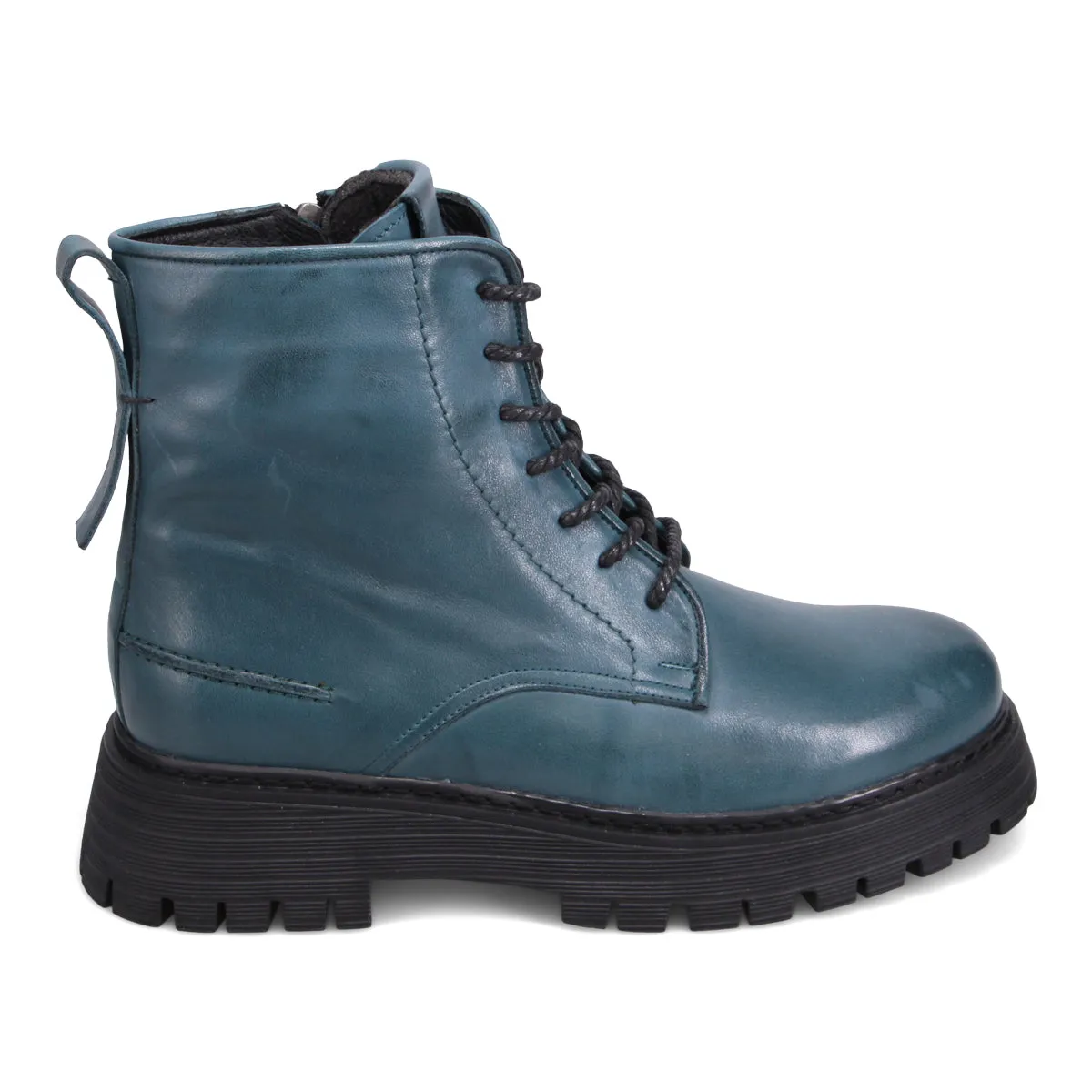 Genesis Lace-Up Boot