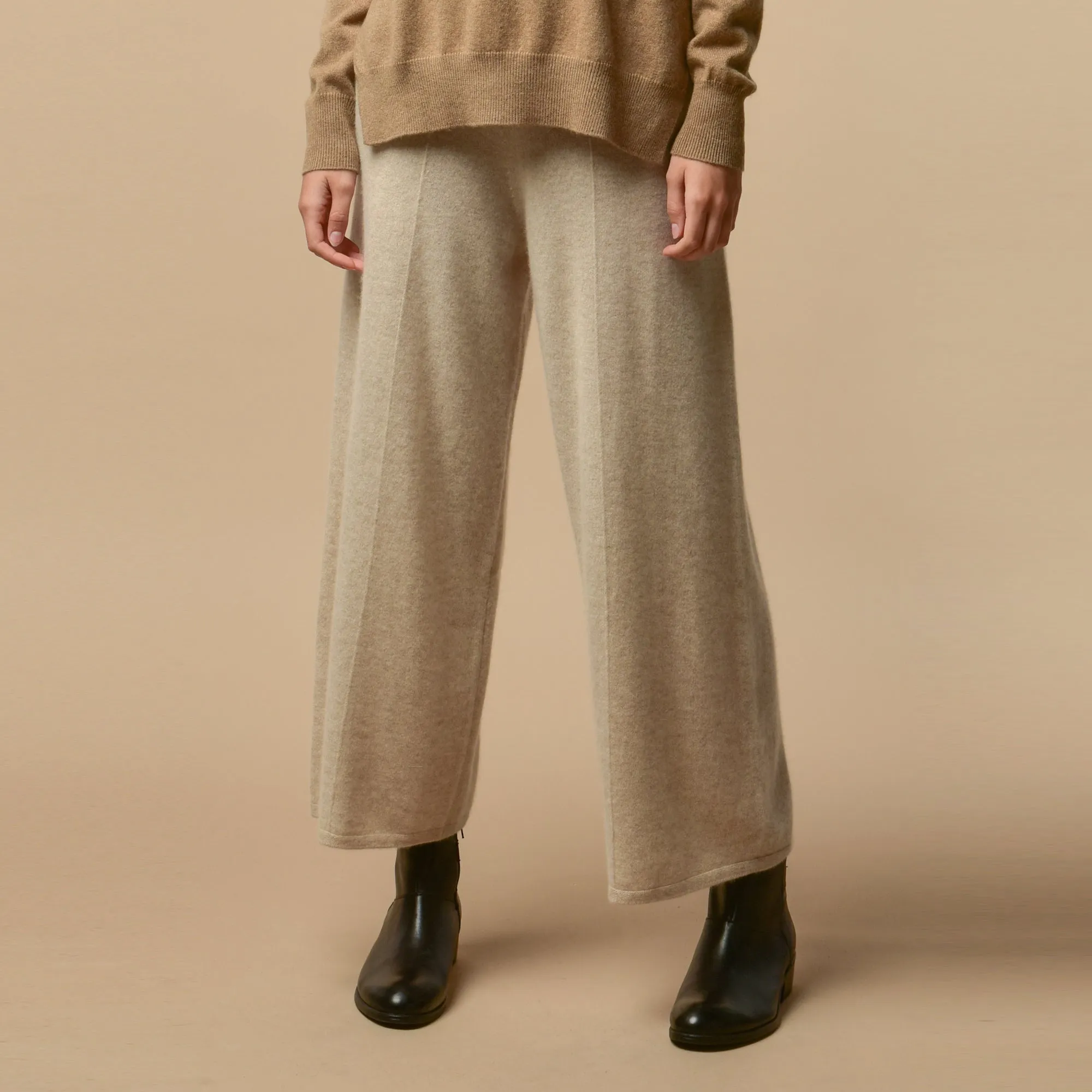 Loose Fit Pants_Oatmeal