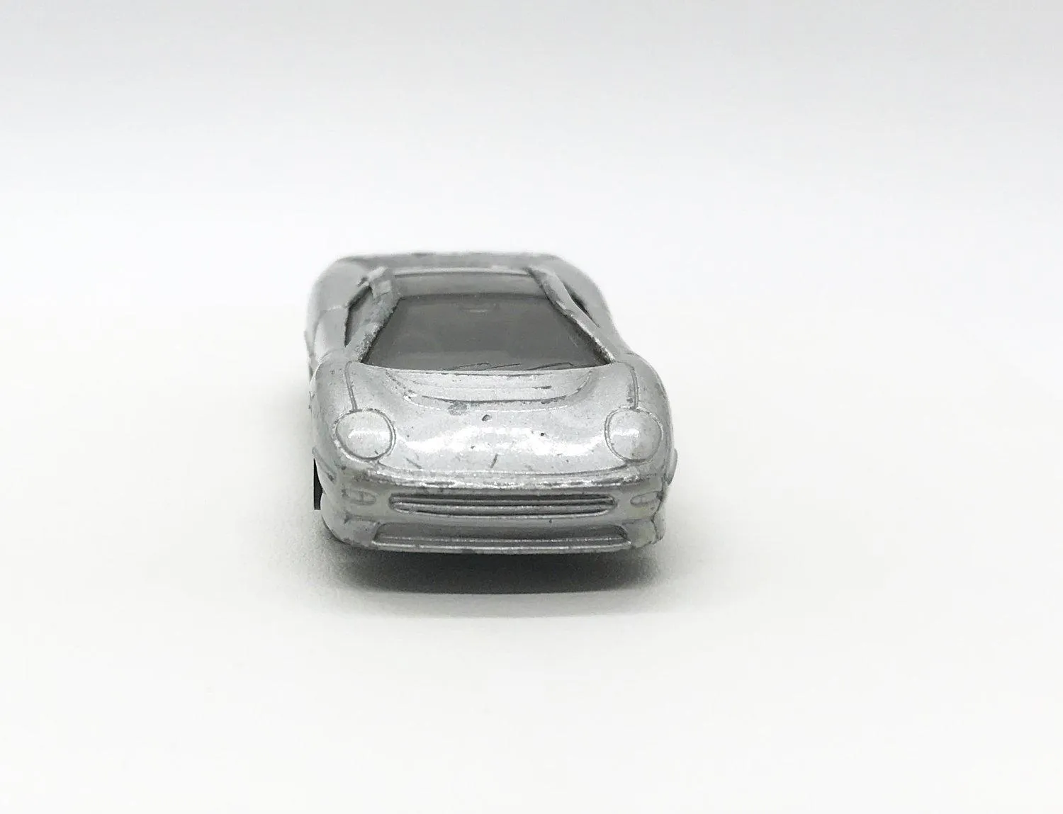 Maisto Silver Jaguar XJ220