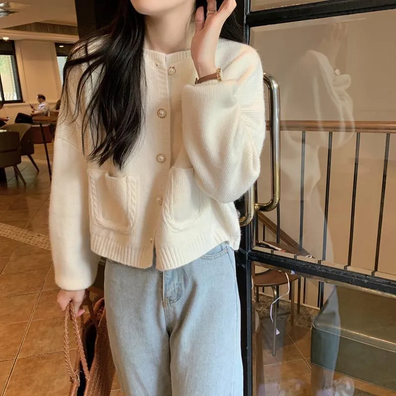 METAVERSMALL Autumn and winter gentle wind long-sleeved cardigan knitted sweater jacket sweater New popular Korean loose lazy sweater women