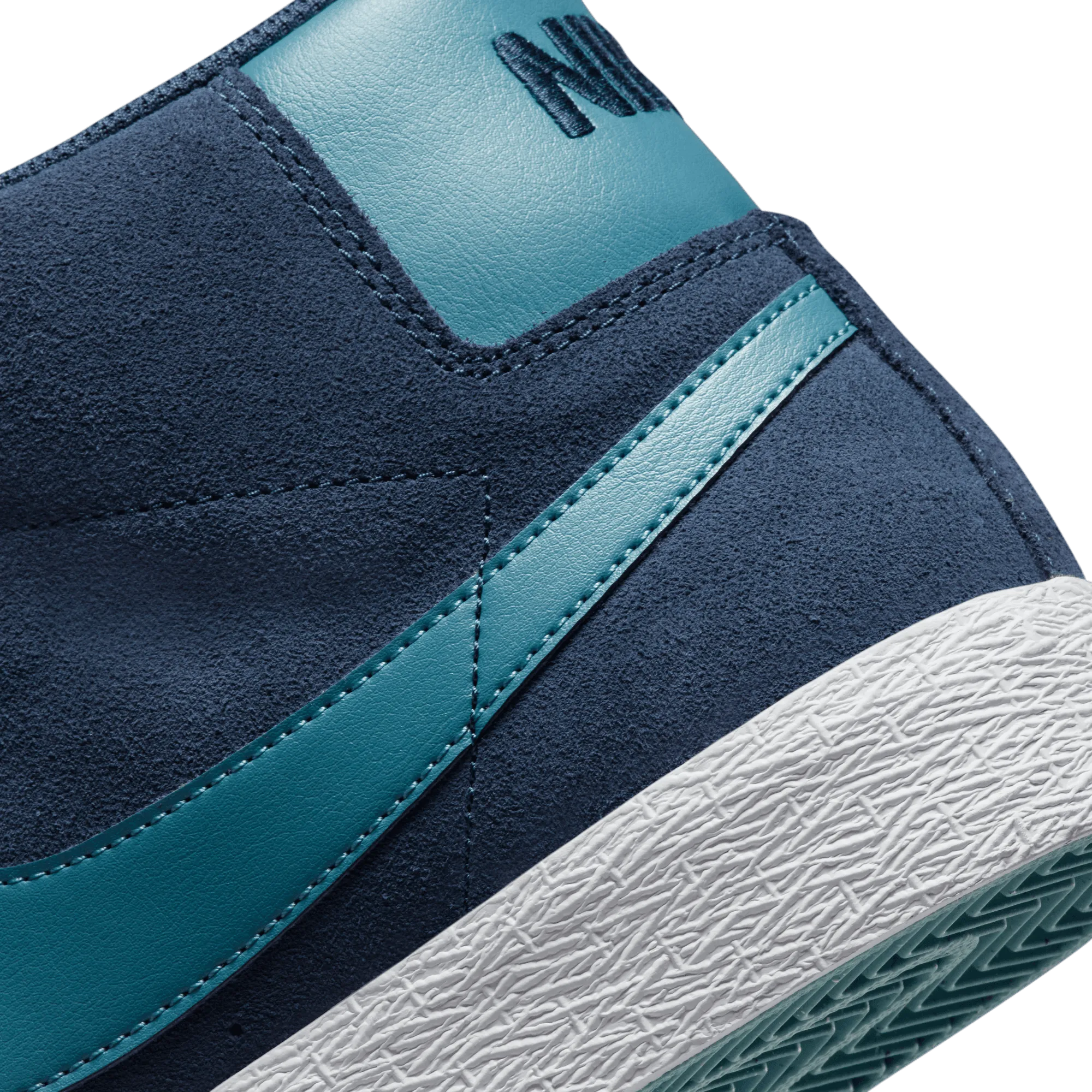 Nike SB Zoom Blazer Mid Midnight Navy/Black/Noise Aqua