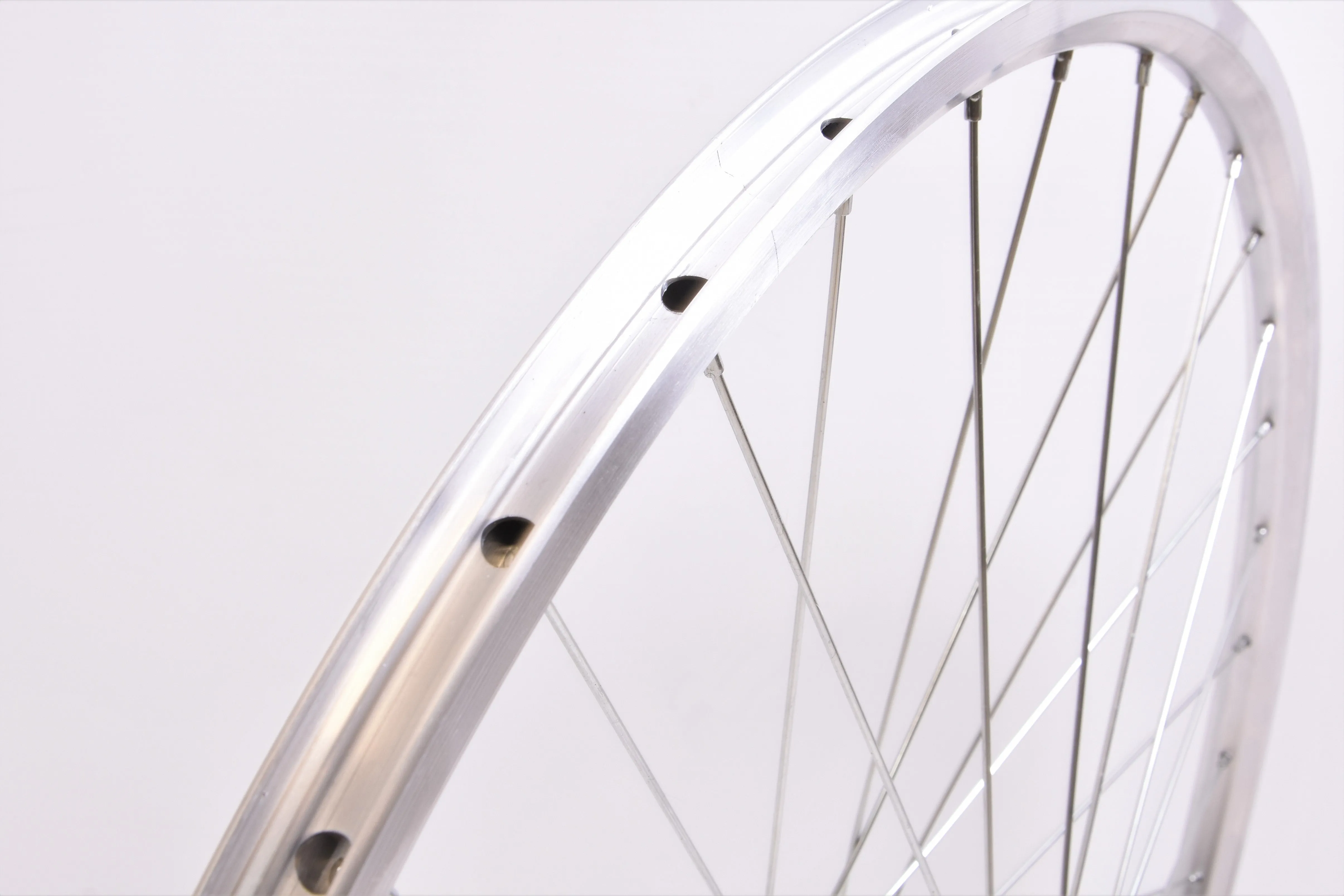 Road - Hybrid Bike 700c Front Wheel (622 X17) Alloy Double Wall Rim, Alloy Nutted Hub