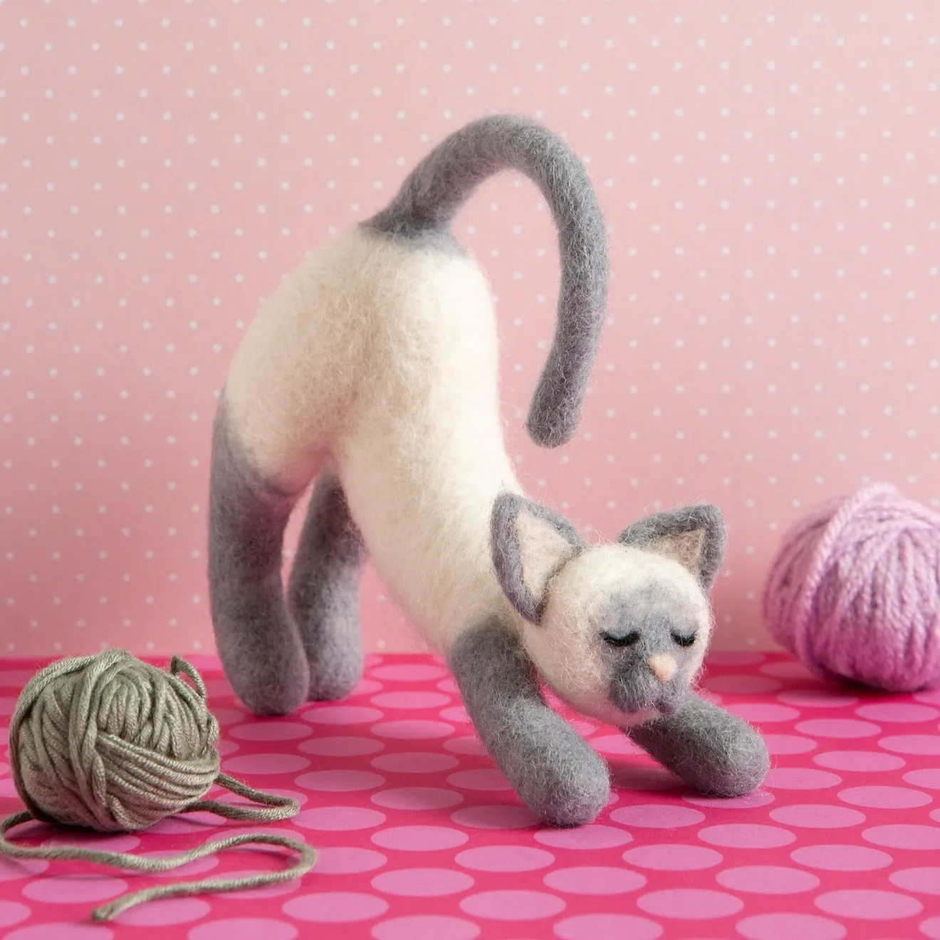 Stretching Cat Needle Felting Kit