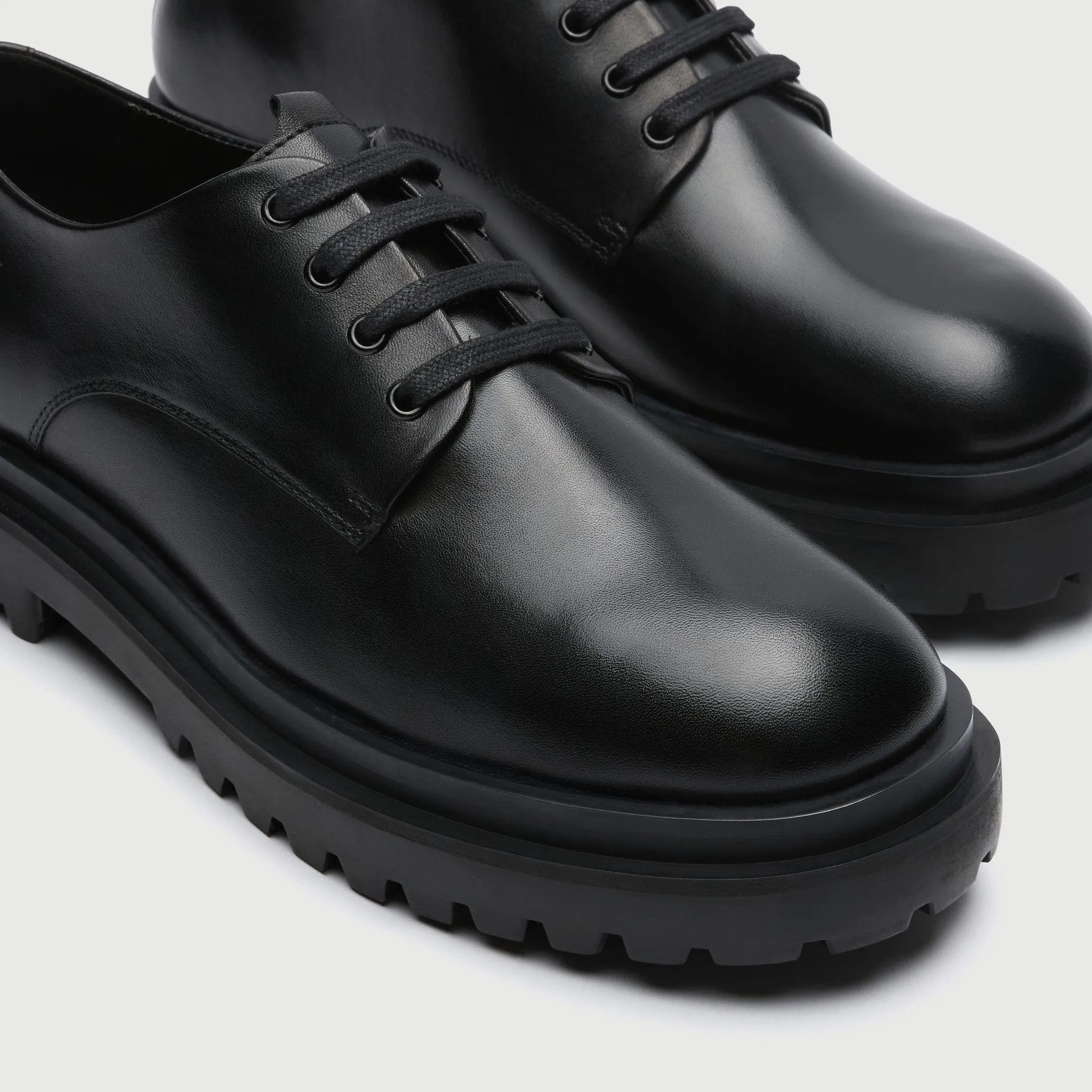 Sully Derby Shoe