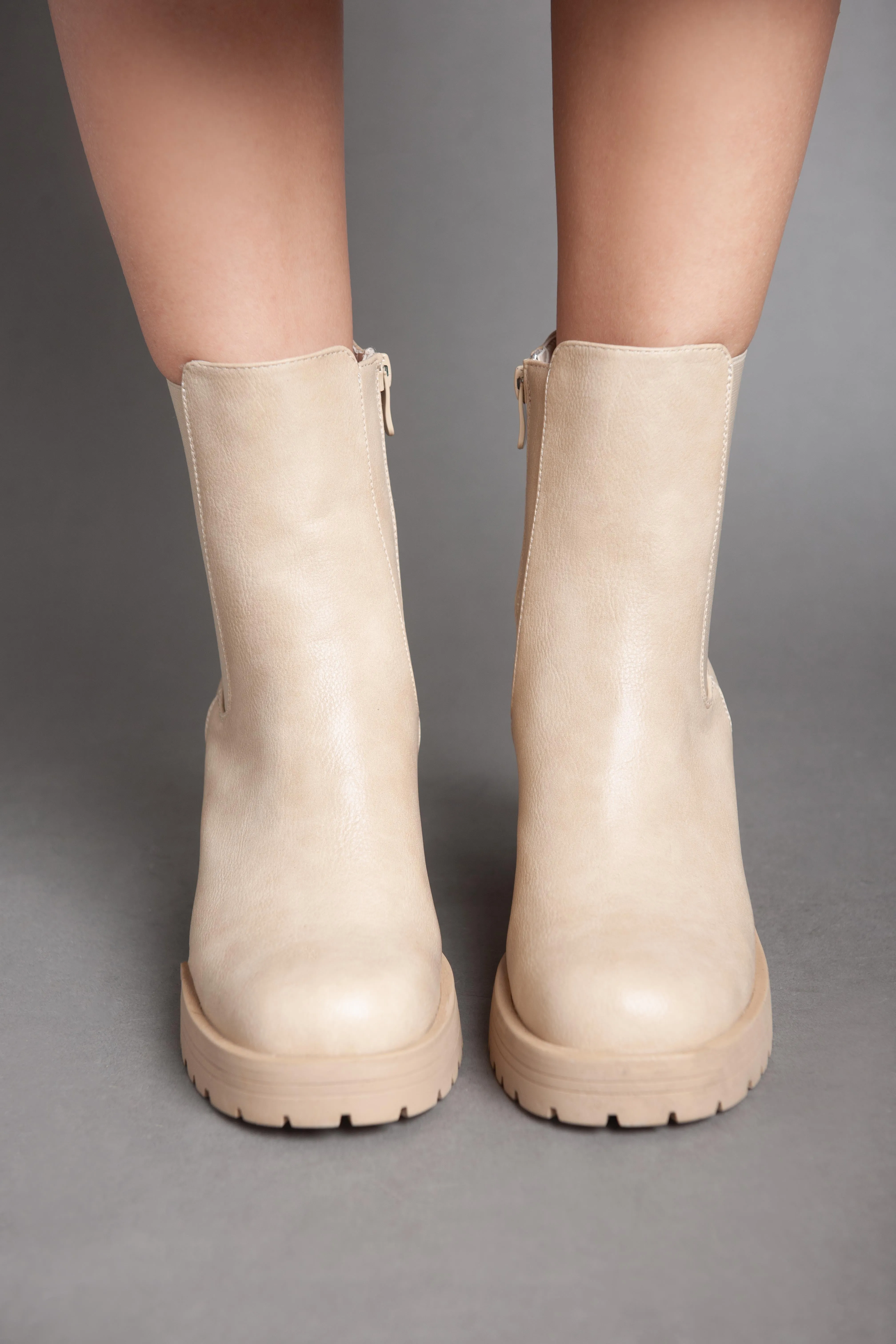 Warm Biker Ankle Boots - Beige