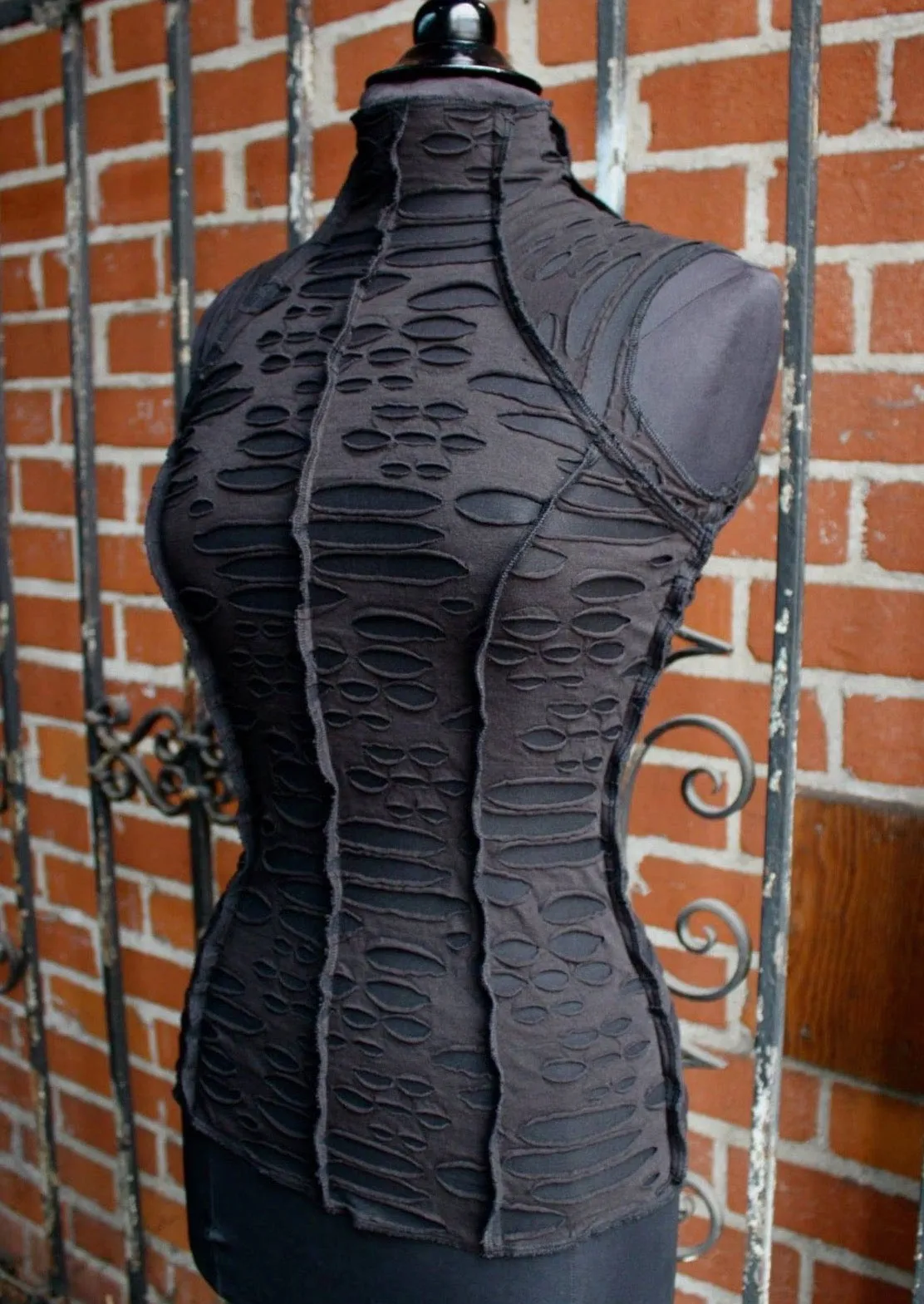 WASTELAND TOP - Black Decayed Fabric